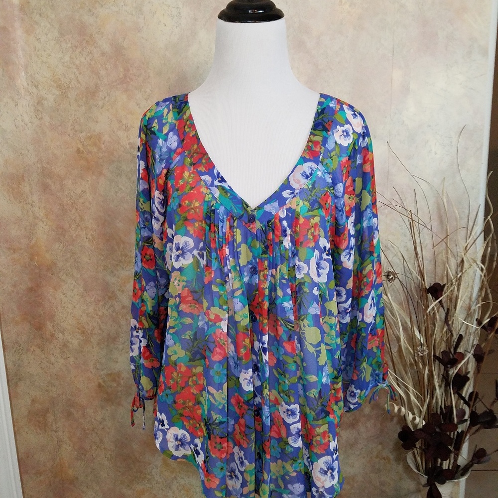 3 for $15 Lauren Conrad Blue Floral Sheer Blouse